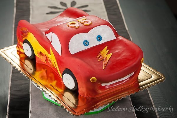 Lightning McQueen cake with step by step instructions