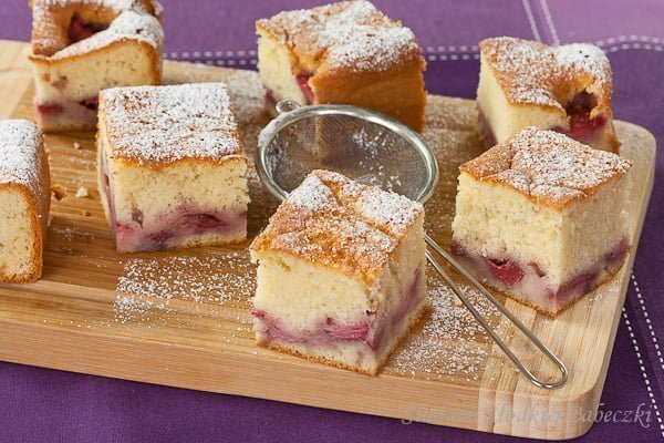 Szybkie ciasto z truskawkami / Easy strawberries cake