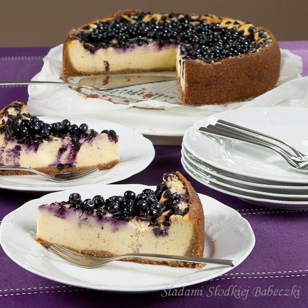 Sernik budyniowy z jagodami / Cheesecake with pudding and blueberries